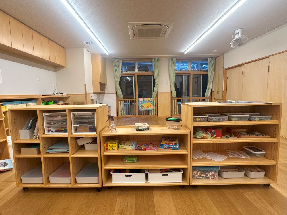 なかよしライブラリー　保育園家具