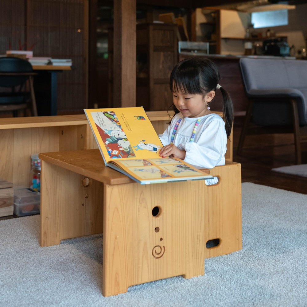 なぜこの椅子だけは親子で「お気に入り」になるのか？自然素材の育ちを支える家具とは