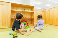 ベビーランド遊育保育園の3段の棚の仕切り家具の導入事例