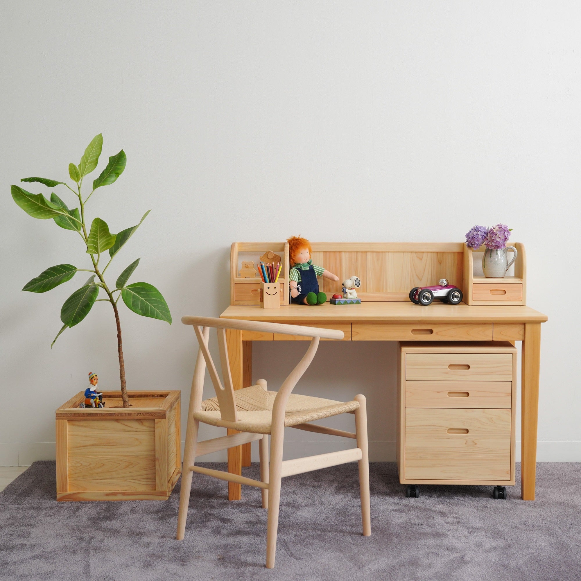 files/kurumi-desk_2.jpg