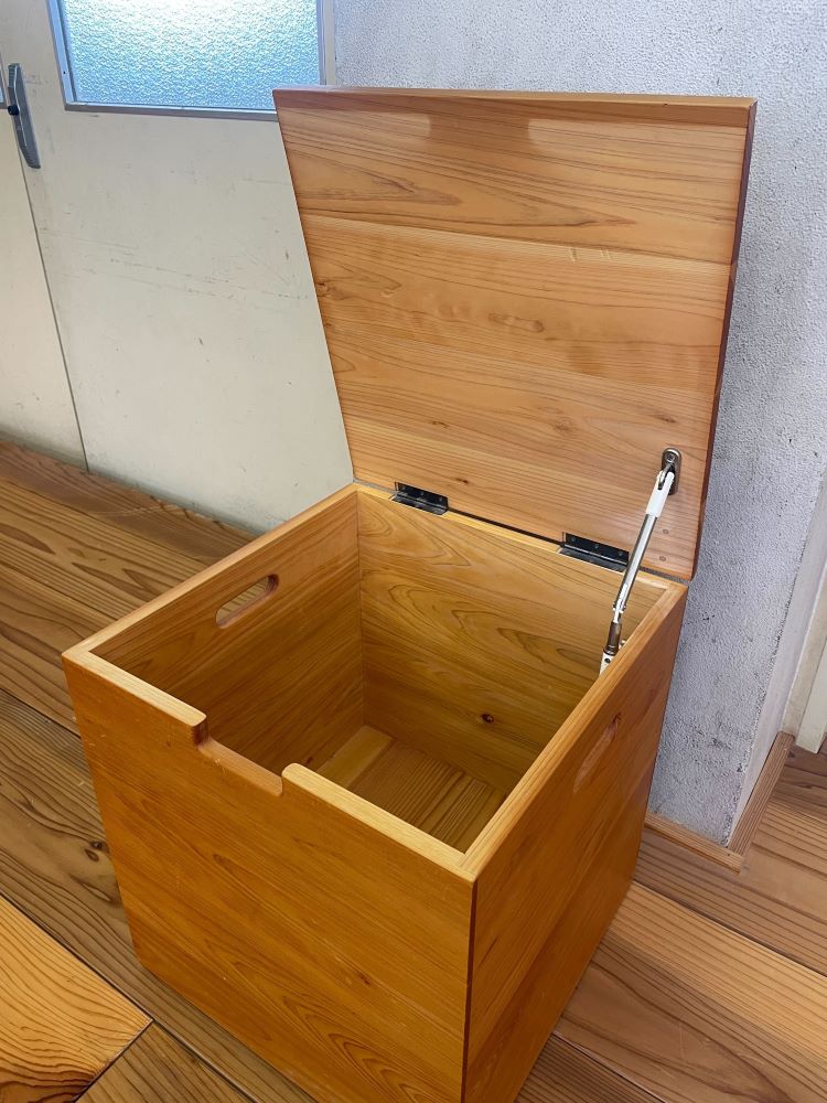 名前のないスツール（アウトレット品）