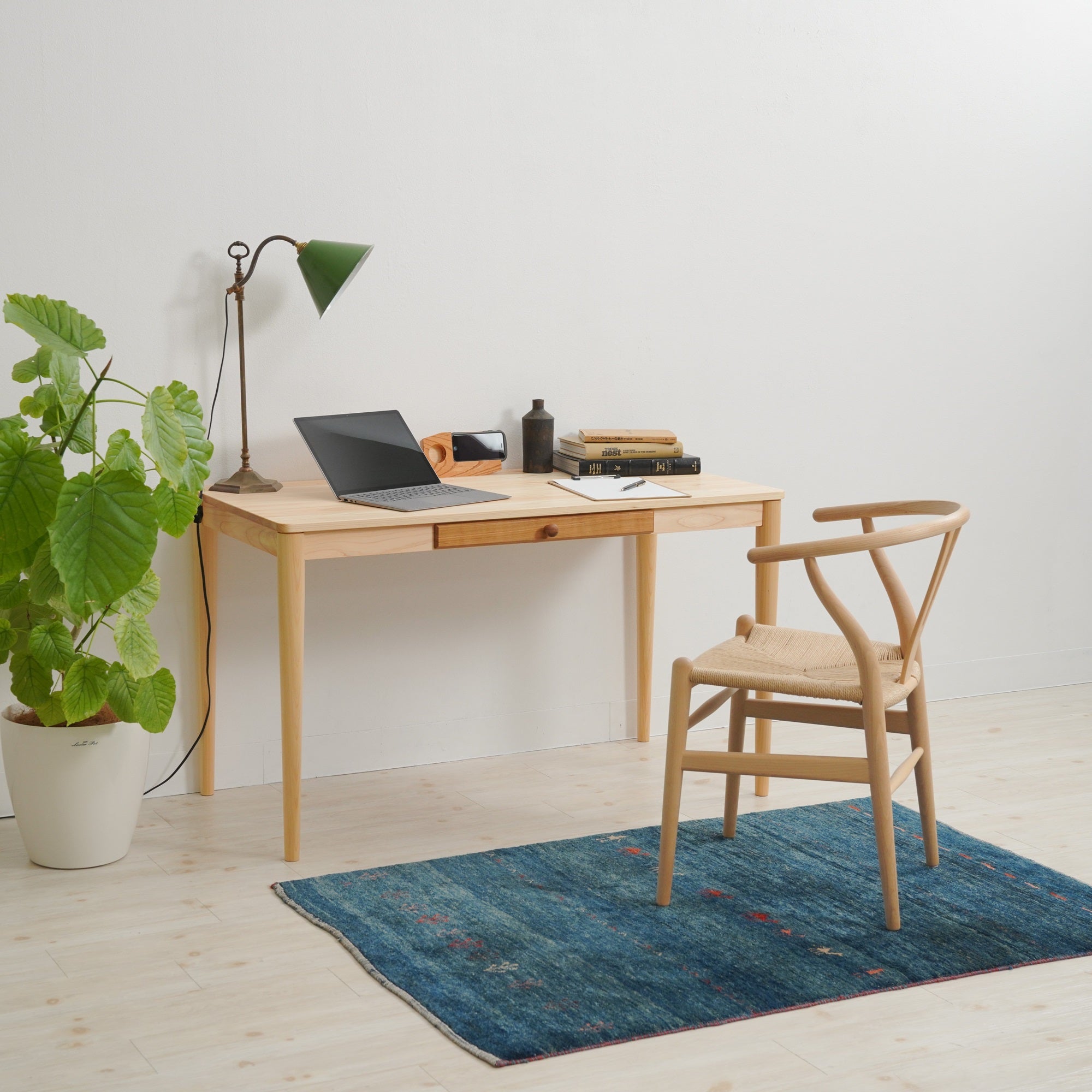 files/riguru-desk_1.jpg