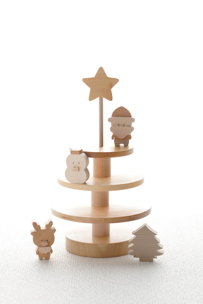 木のクリスマスツリー ３段