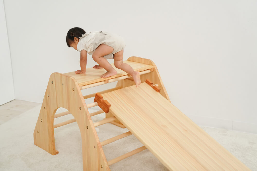 木製室内遊具登り台+滑り台