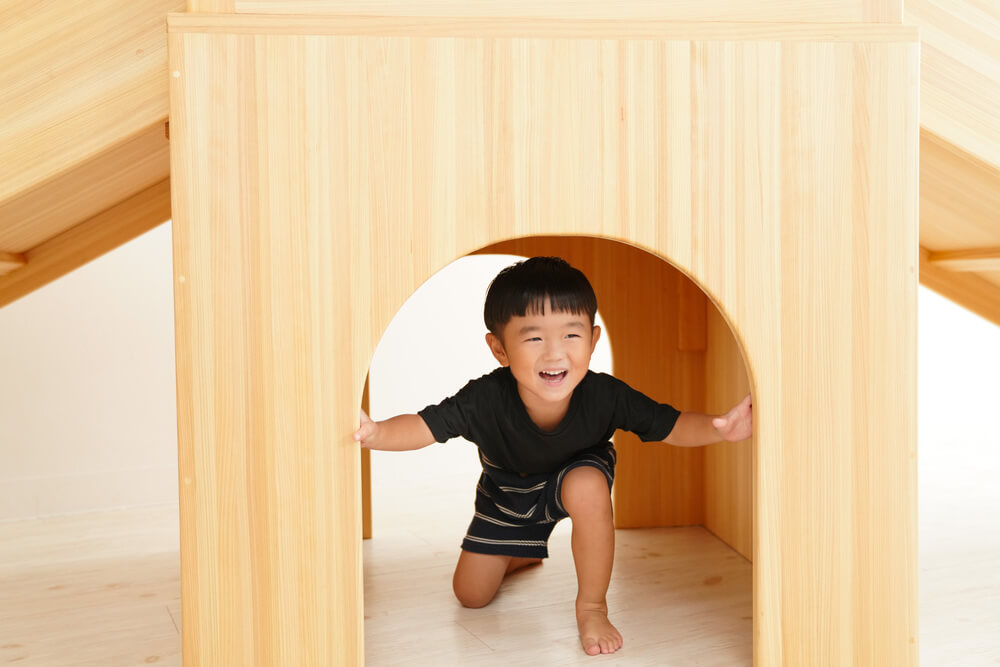 木製室内遊具大きな滑り台