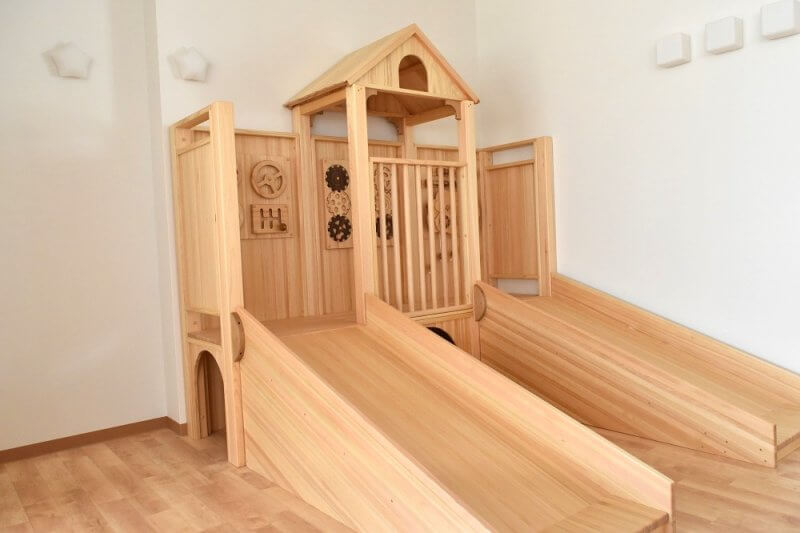 木製室内遊具アスレチック滑り台